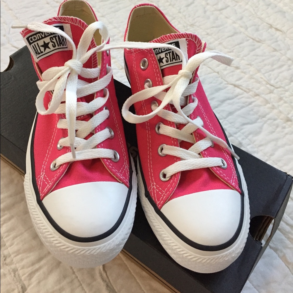 NIB Converse Raspberry Chucks